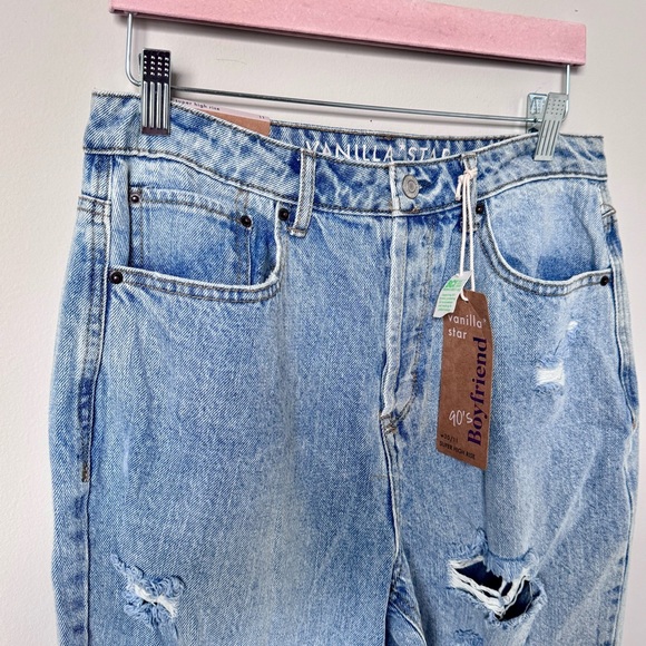 90s boyfriend, super high-rise light wash, distressed denim - Picture 2 of 6